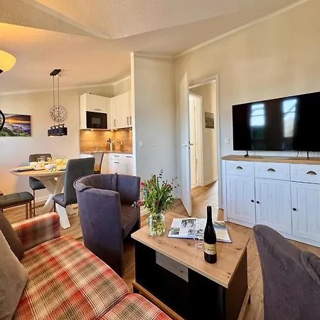 Apartment Im 2 Og Mit Balkon In Sellin (Rugen)
