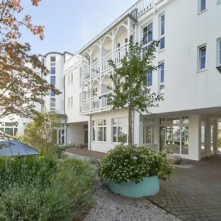 Im 2 Og Mit Balkon In Apartment *