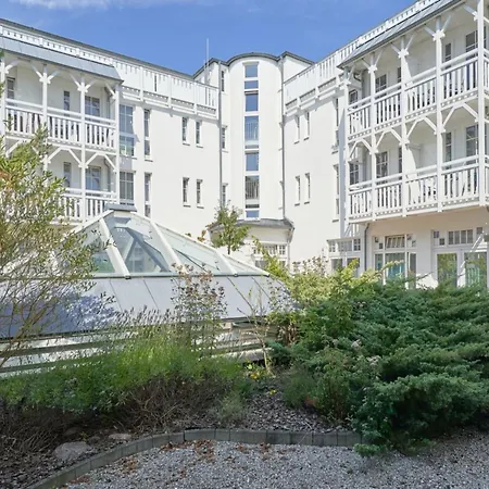 Apartment Im 2 Og Mit Balkon In Sellin (Rugen)